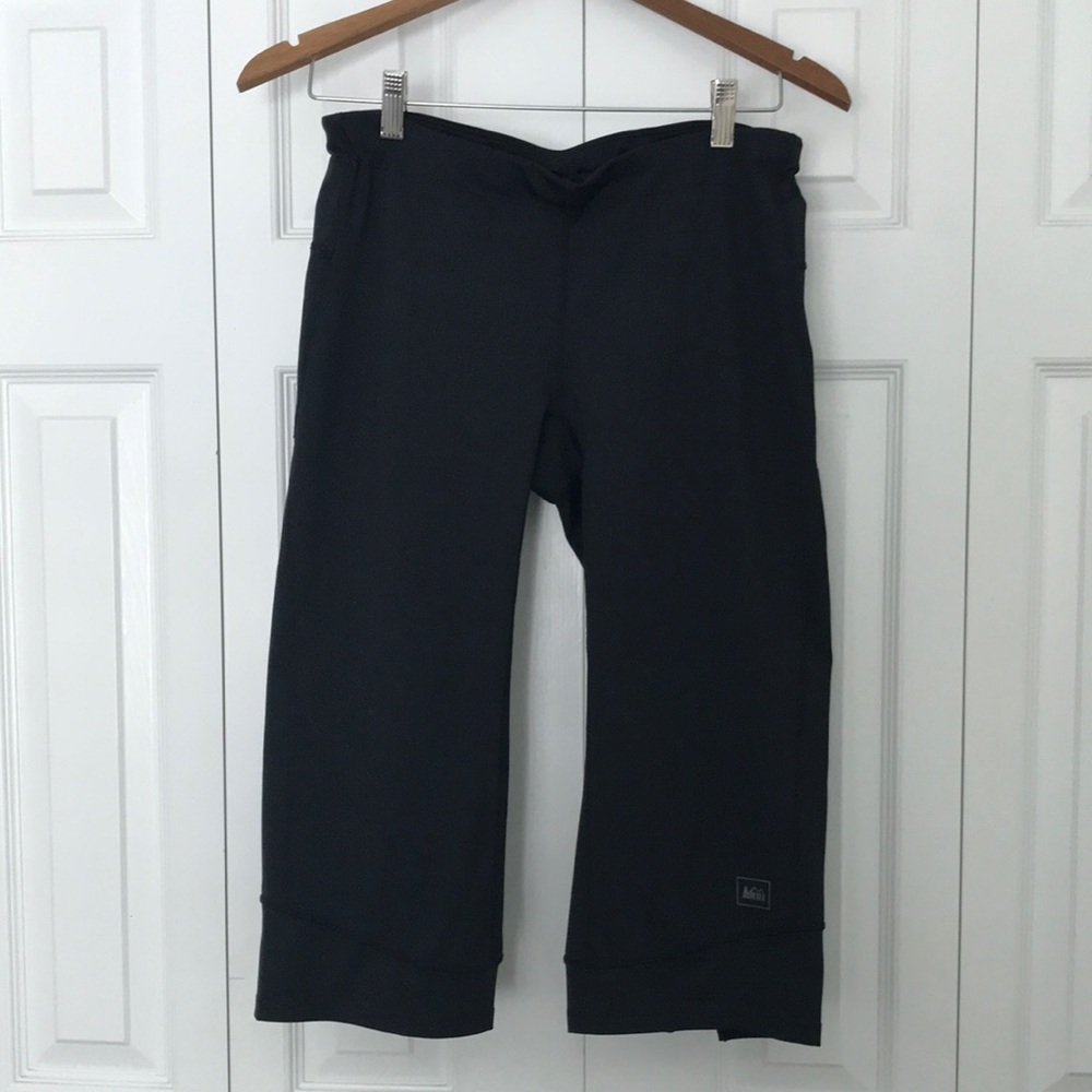 REI Stretch Drawstring Capri Pants Size S